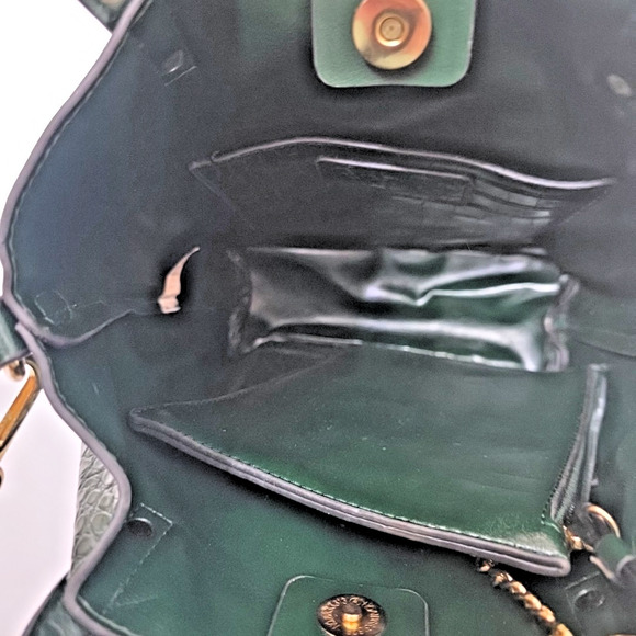 Carlos Santana, Crossbody Green Croc Purse with Coin Purse & Mobile Phone Pocket - Picture 12 of 16